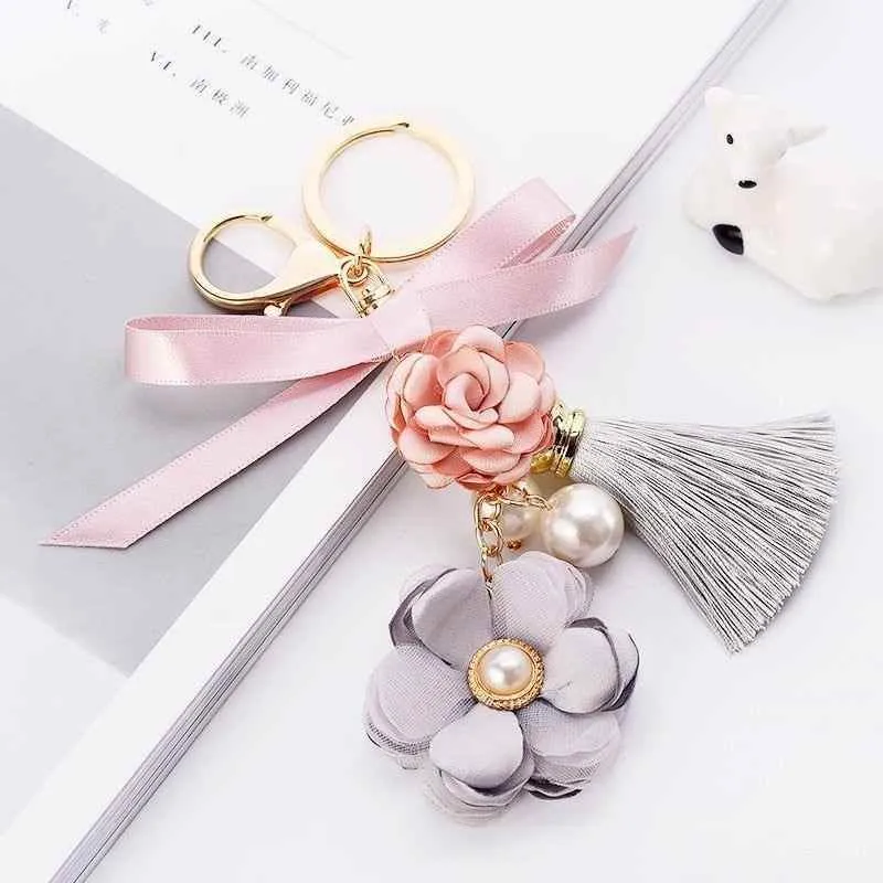 Bowknot Flower Pearl Unique Key Chain - C4961