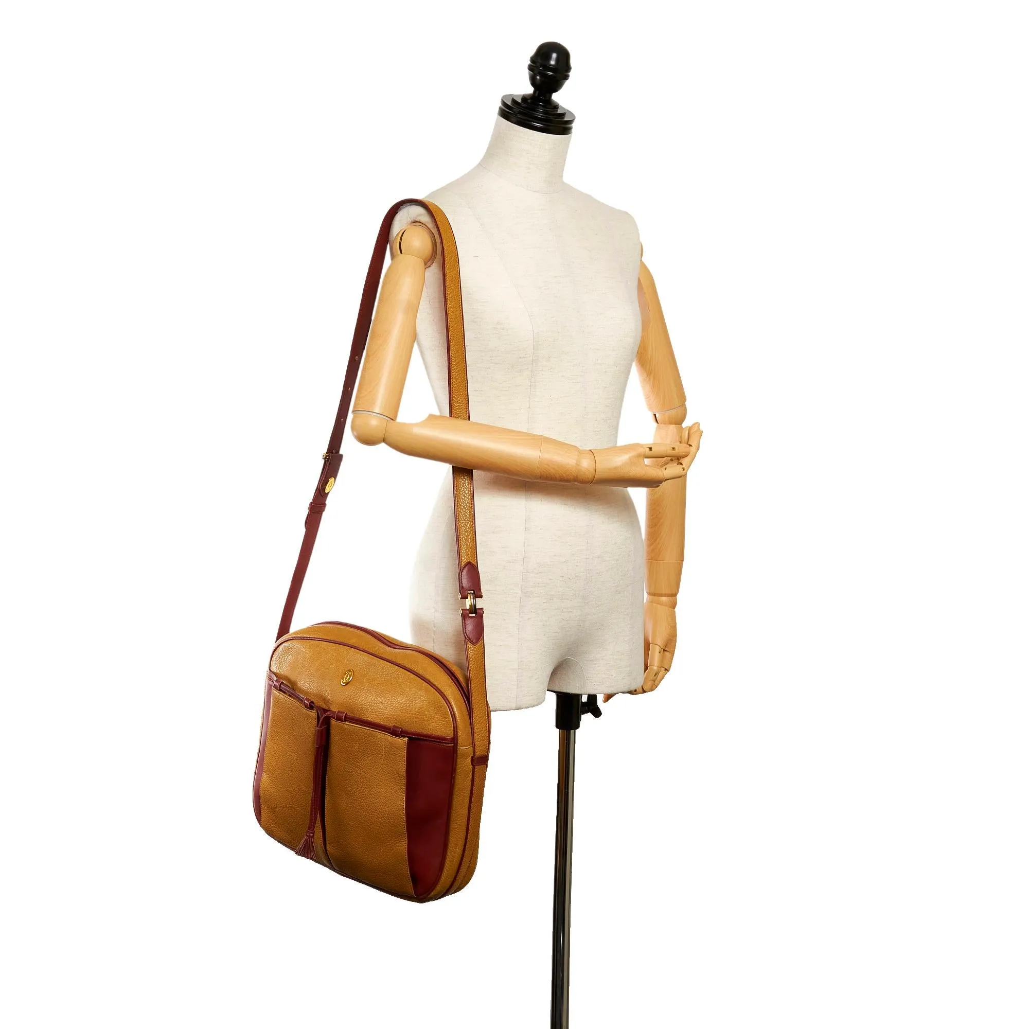 Cartier Must de Cartier Leather Crossbody Bag (SHG-29233)