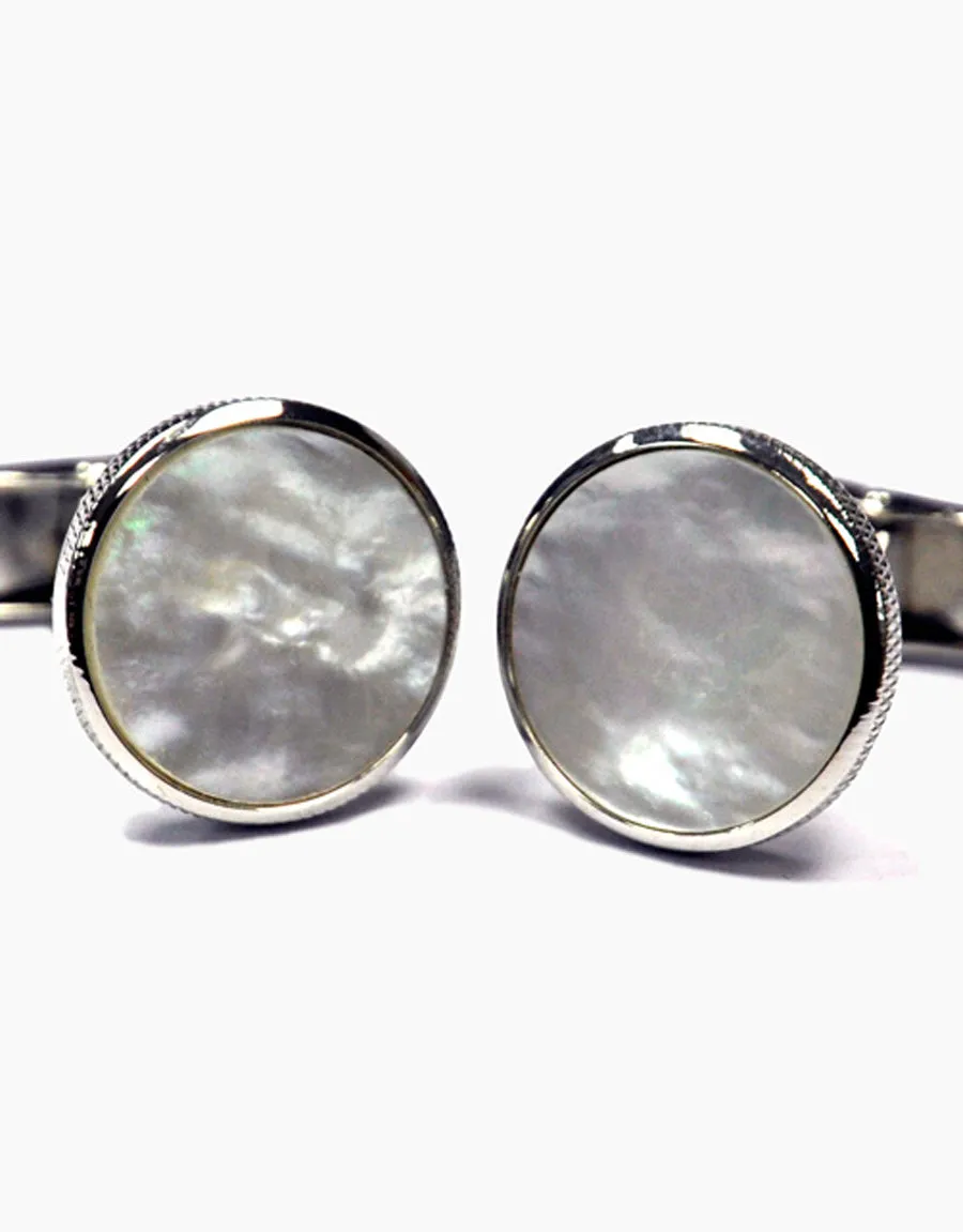 Round mother of pearl cufflinks